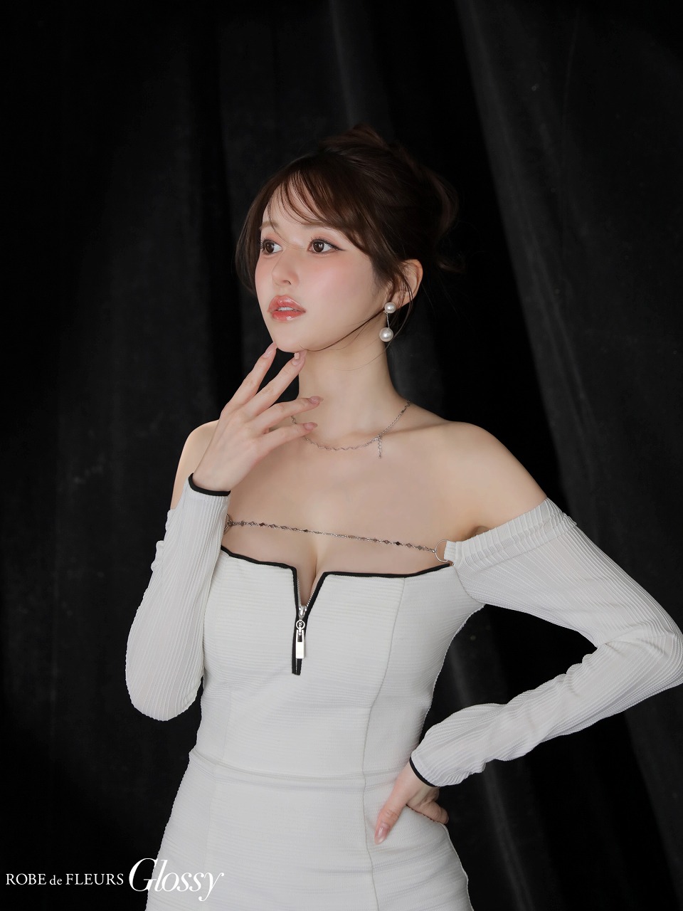 Glossy ローブドフルールグロッシー 【XS～Lサイズあり】パイピングオフショルロングスリーブミニキャバドレス gl4166