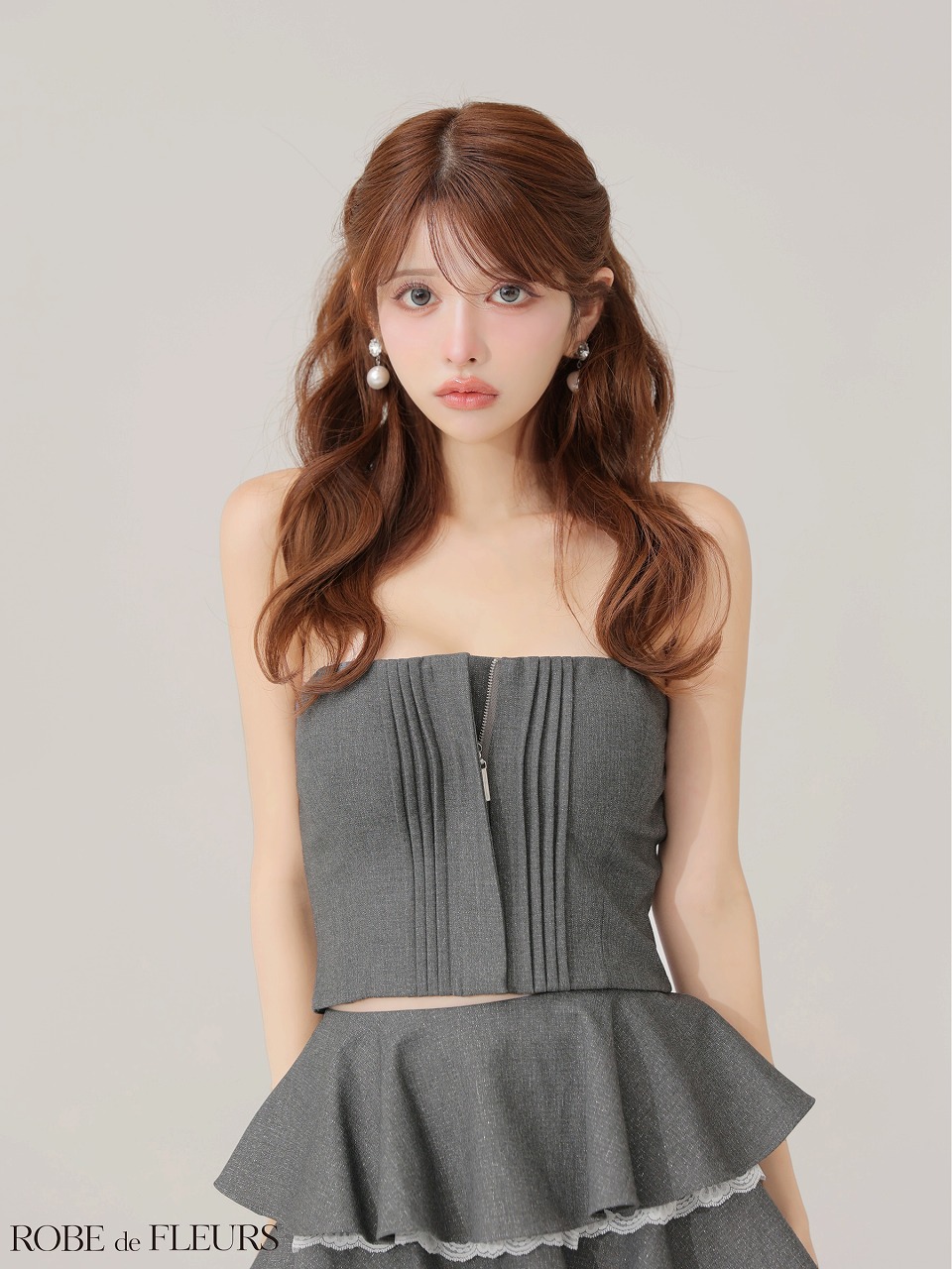 ROBE de FLEURS ローブドフルール 【XSサイズあり】 ラメツイルフリルセットアップフレアミニキャバドレス fm4328