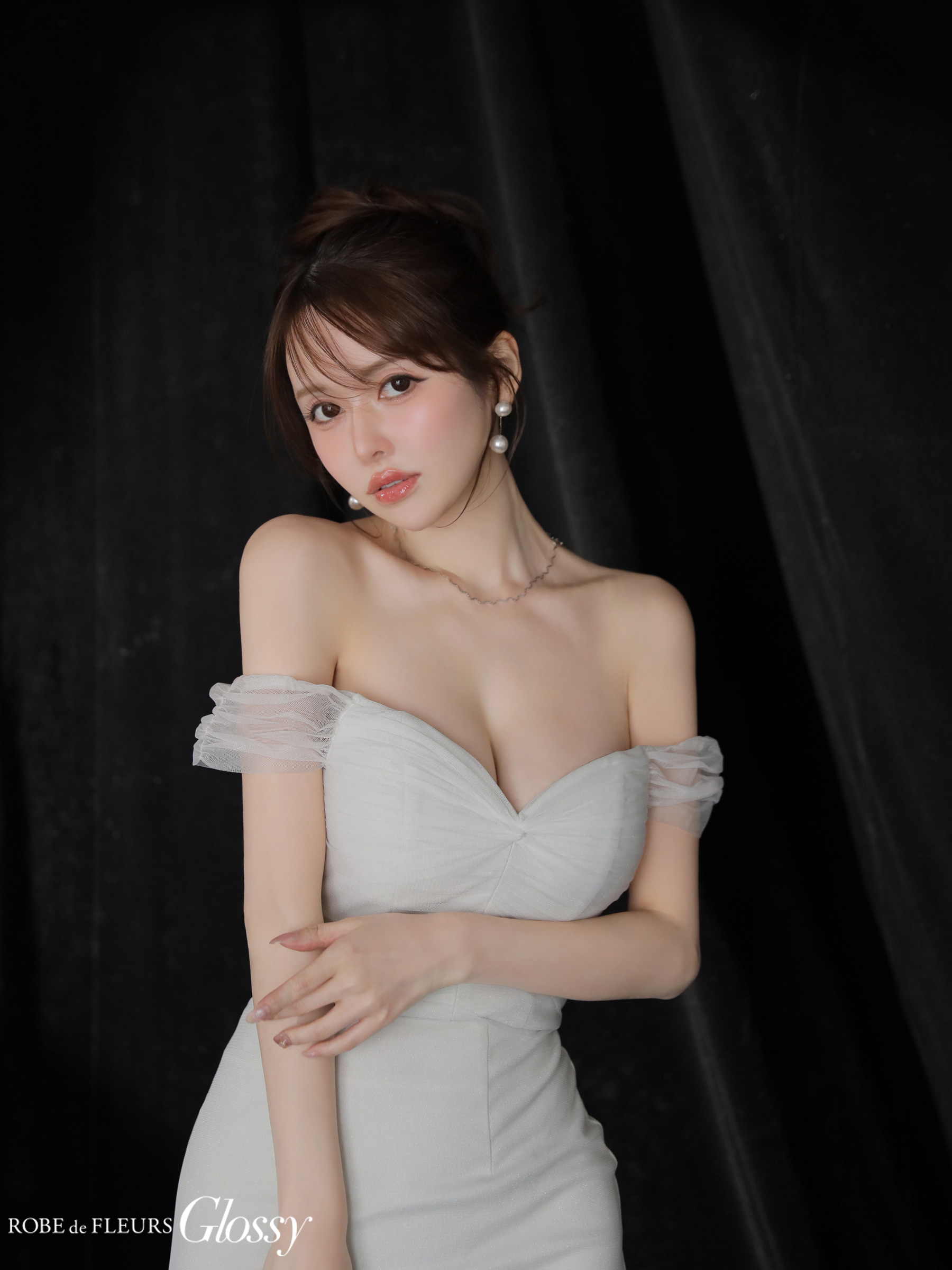 Glossy ローブドフルールグロッシー ラメニットオフショルセットアップロングキャバドレス gl3968