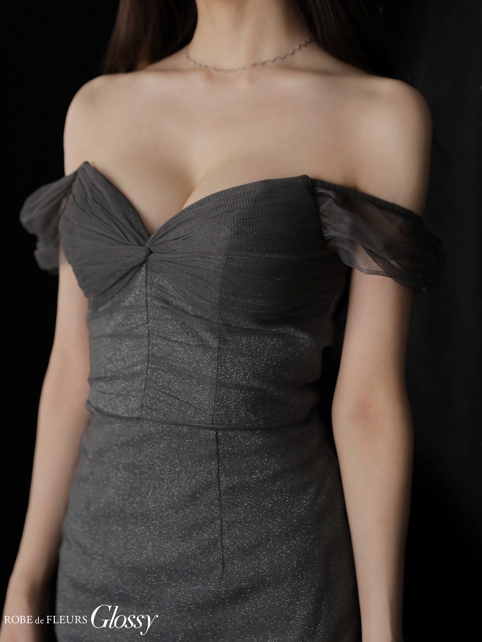 Glossy ローブドフルールグロッシー ラメニットオフショルセットアップロングキャバドレス gl3968