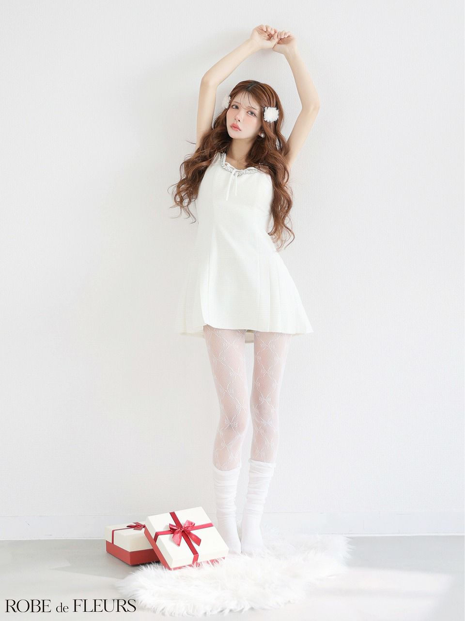 ROBE de FLEURS ローブドフルール 【XSサイズあり】ラメツイードビジューラインミニキャバドレス fm4631