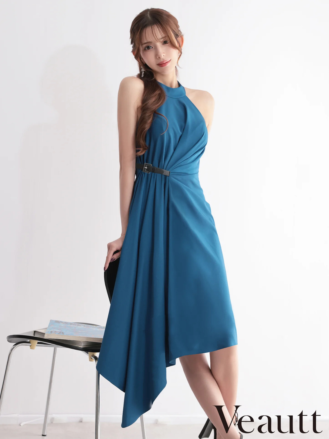 Veautt ヴュート ホルターネックウエストベルトアシンメトリーフレアミディアムドレス  vt022601