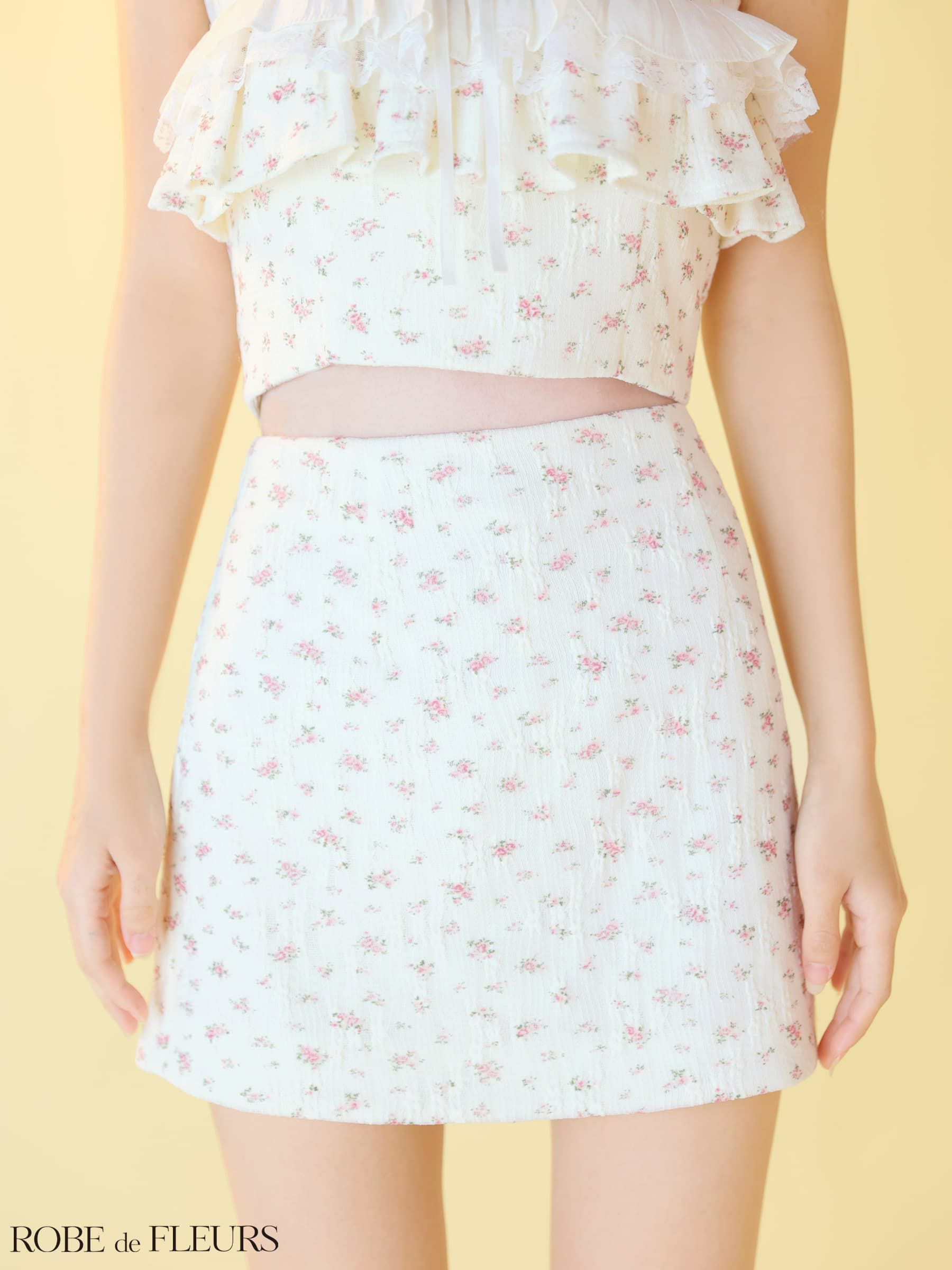 ROBE de FLEURS ローブドフルール 【XSサイズあり】小花柄レースフリルセットアップミニキャバドレス fm3495-c