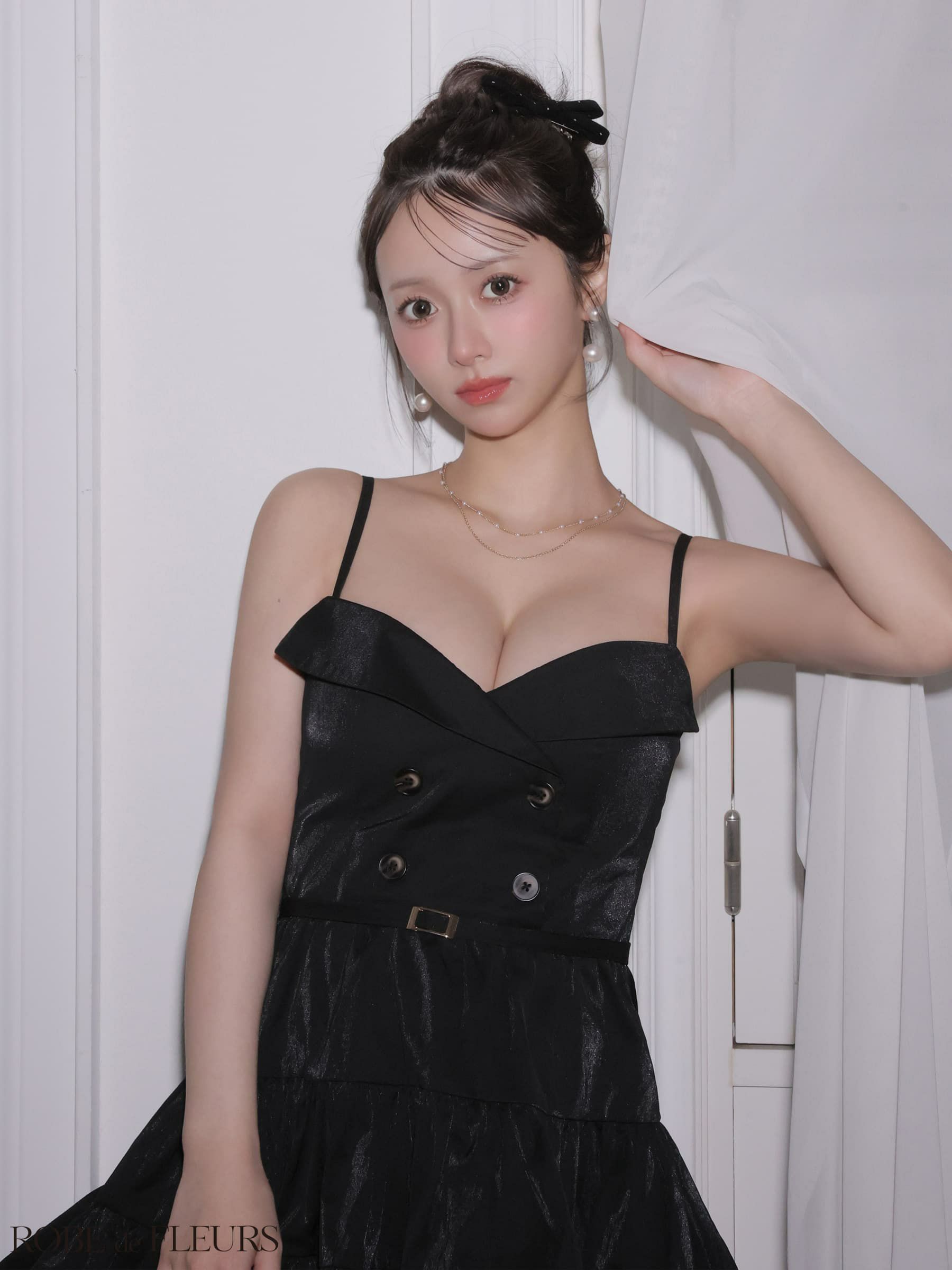 ROBE de FLEURS ローブドフルール 【XSサイズあり】 光沢ツイルダブルボタンティアードミニキャミキャバドレス fm3491-c