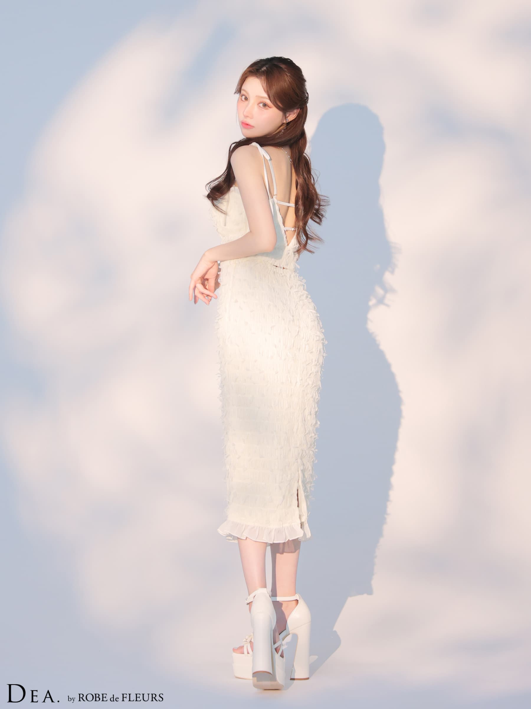 DEA. ディア バイ ローブドフルール 立体チュールフロントジップタイトツーピースキャバドレス de4348-c