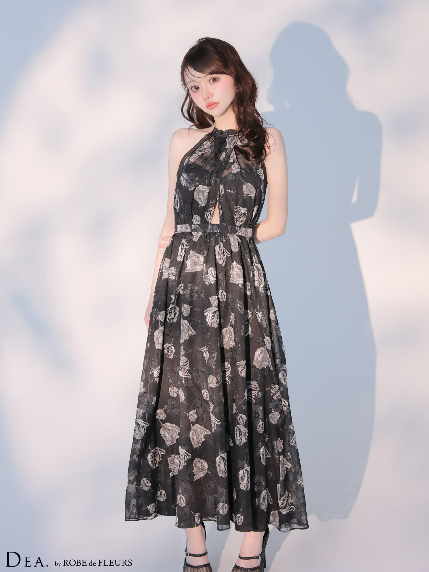 DEA. ディア バイ ローブドフルール 【XS～Lサイズあり】フラワージャガードシフォンホルターネックロングキャバドレス de4642-c