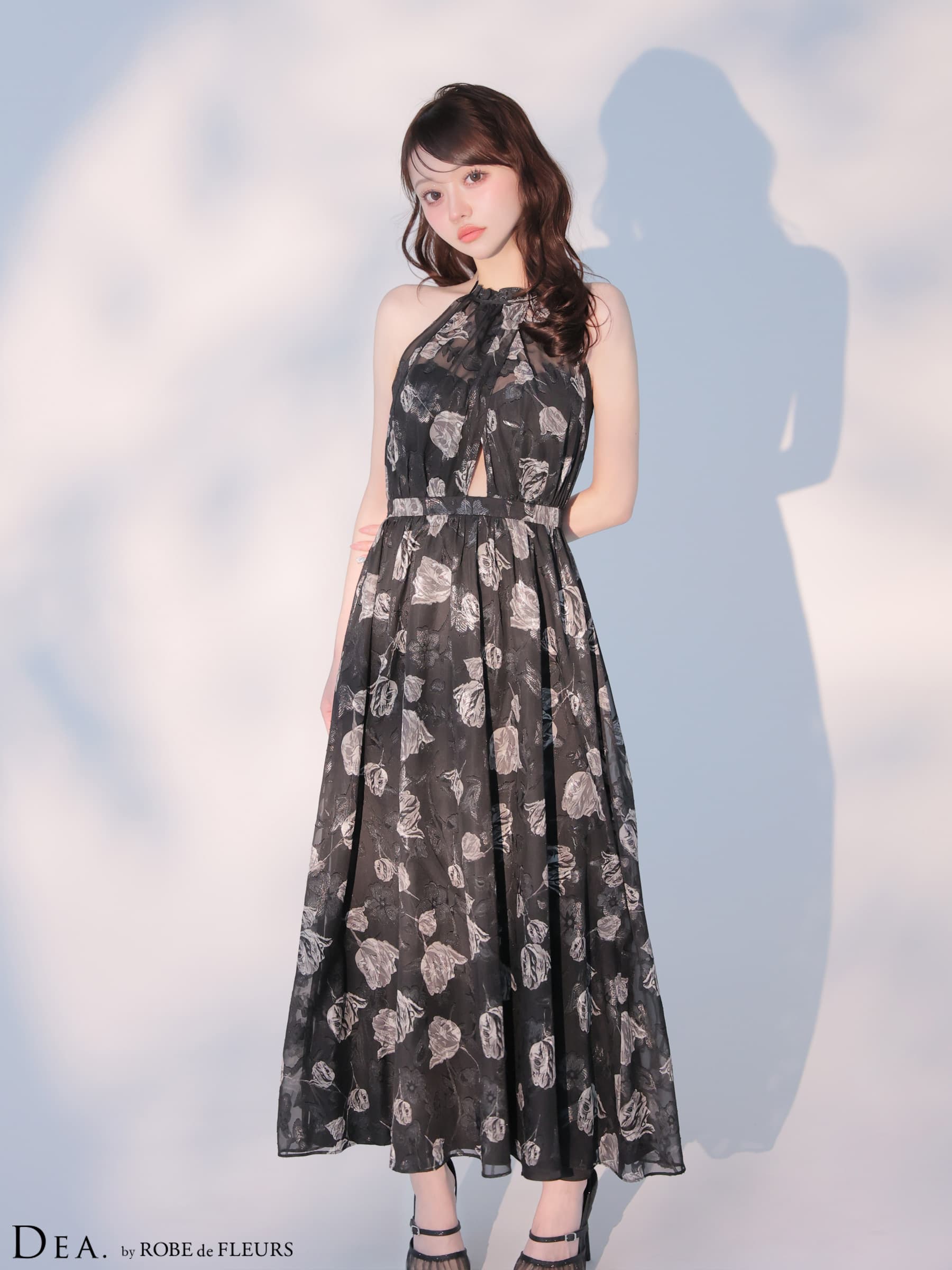 DEA. ディア バイ ローブドフルール 【XS～Lサイズあり】フラワージャガードシフォンホルターネックロングキャバドレス de4642-c