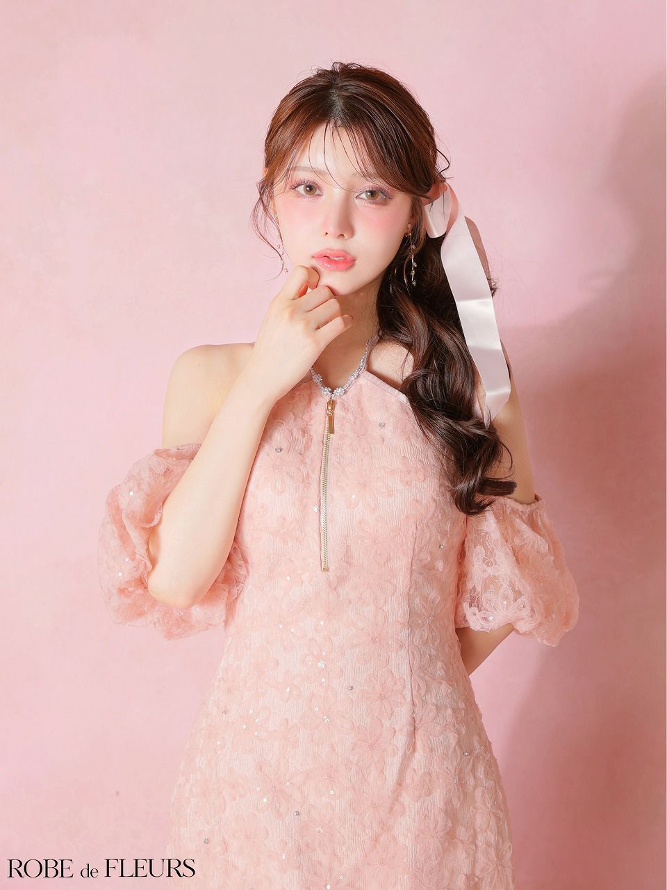 ROBE de FLEURS ローブドフルール 【XSサイズあり】 フラワーレースラメチュールホルタータイトミニキャバドレス fm4404