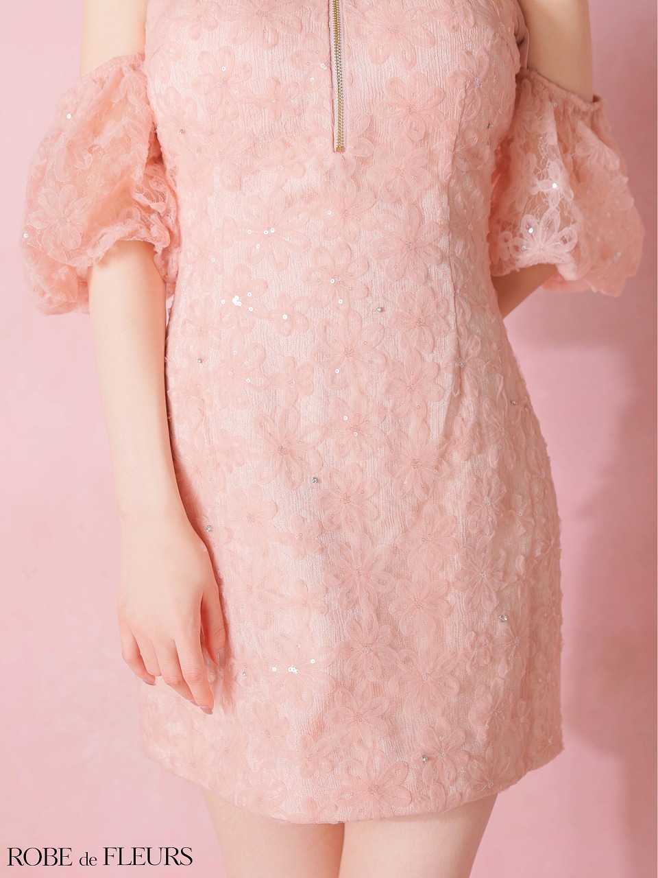 ROBE de FLEURS ローブドフルール 【XSサイズあり】 フラワーレースラメチュールホルタータイトミニキャバドレス fm4404