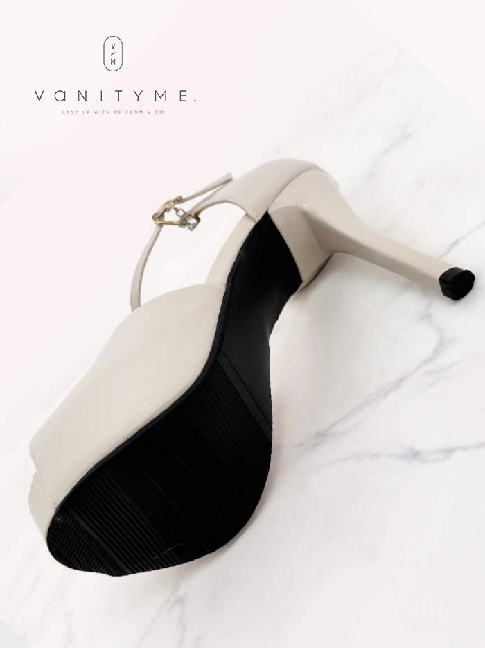 BENEDETTA エナメル オープントゥ ハイヒール ストラップ パンプス  ベージュ・ブラック・シルバー vsh-am-3428