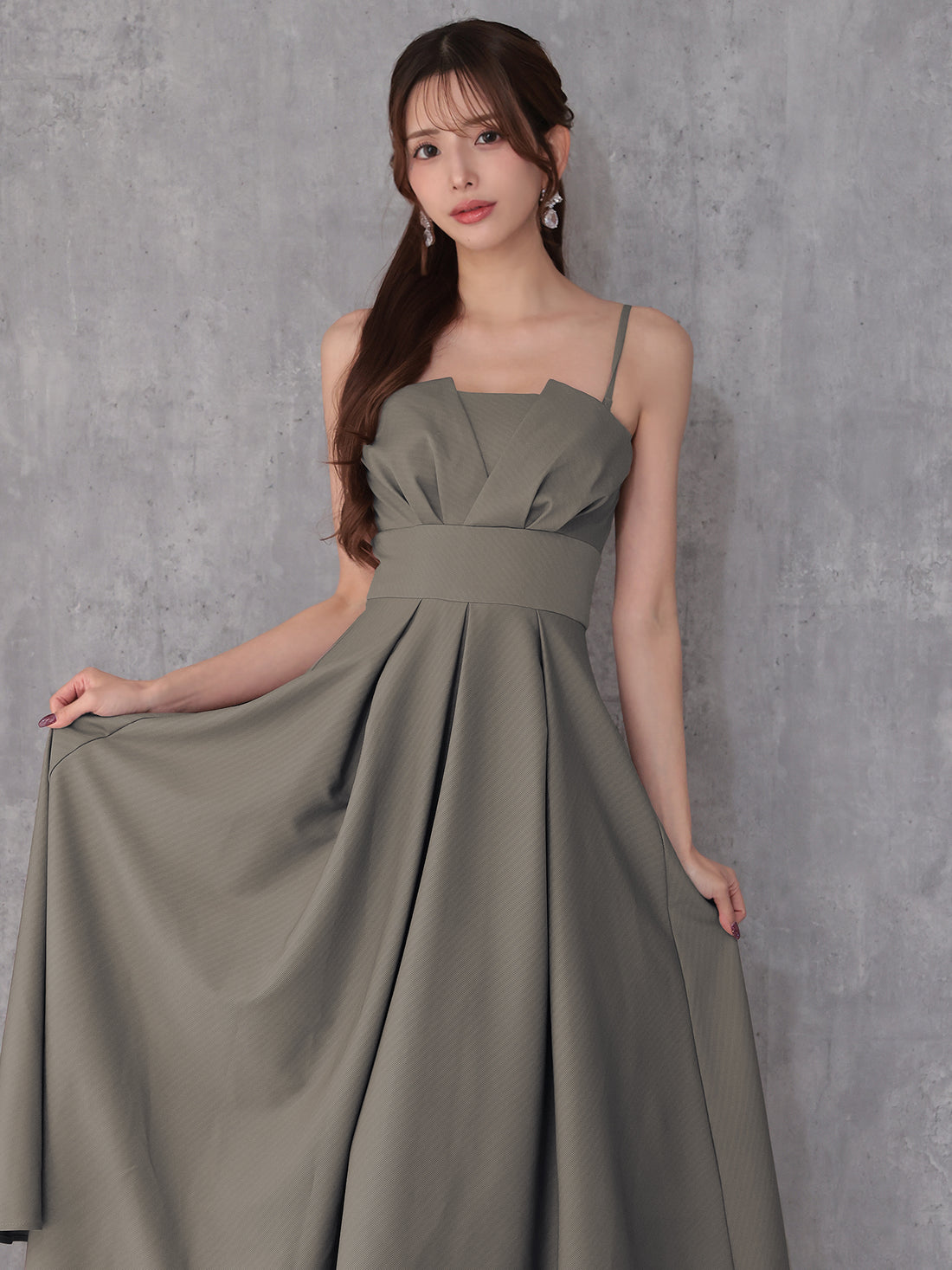 Veautt ヴュート べアトップバストタックウエストマークプリーツフレアミモレ丈ミディアムドレス  vt082602