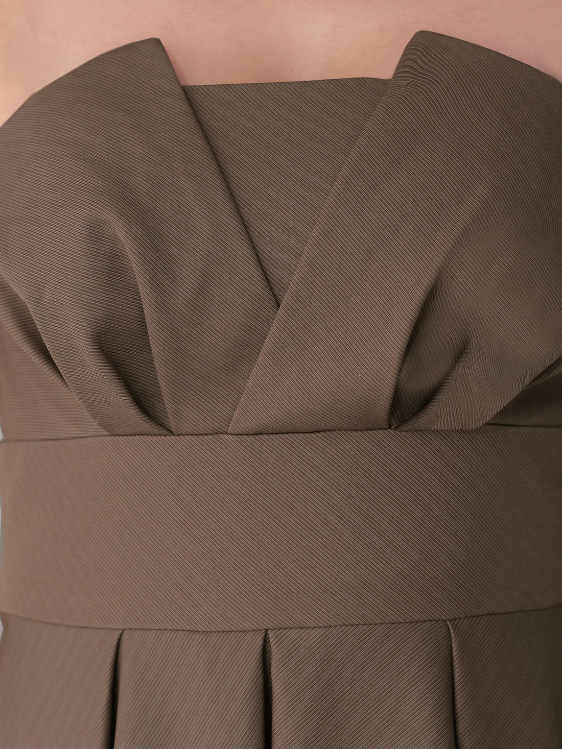 Veautt ヴュート べアトップバストタックウエストマークプリーツフレアミモレ丈ミディアムドレス  vt082602