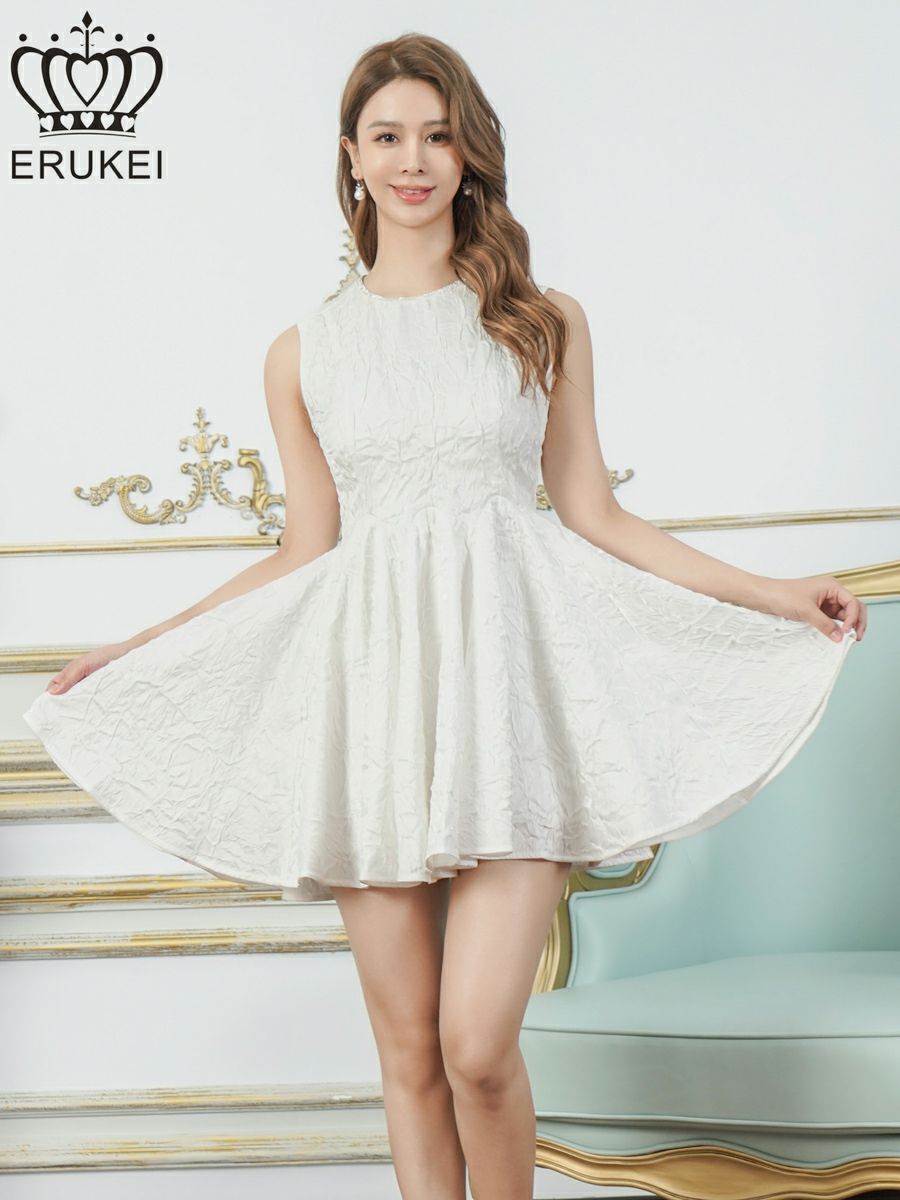 ERUKEI エルケイ ワンカラー・シャイニーサテン・シワ加工・ネックビジュー・シンプル・ノースリーブ・フレア・Aライン・ミニドレス・ワンピース ek-e25195