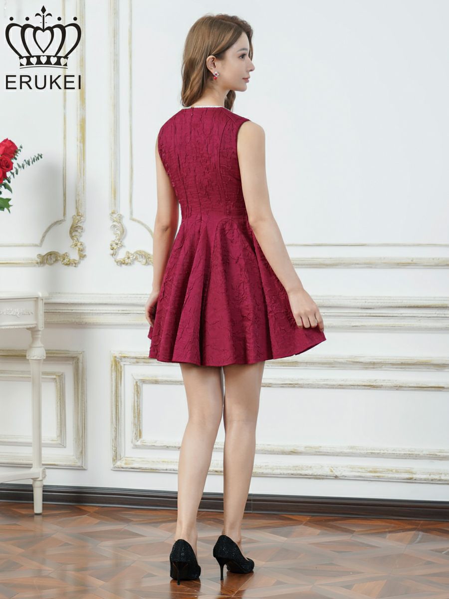 ERUKEI エルケイ ワンカラー・シャイニーサテン・シワ加工・ネックビジュー・シンプル・ノースリーブ・フレア・Aライン・ミニドレス・ワンピース ek-e25195