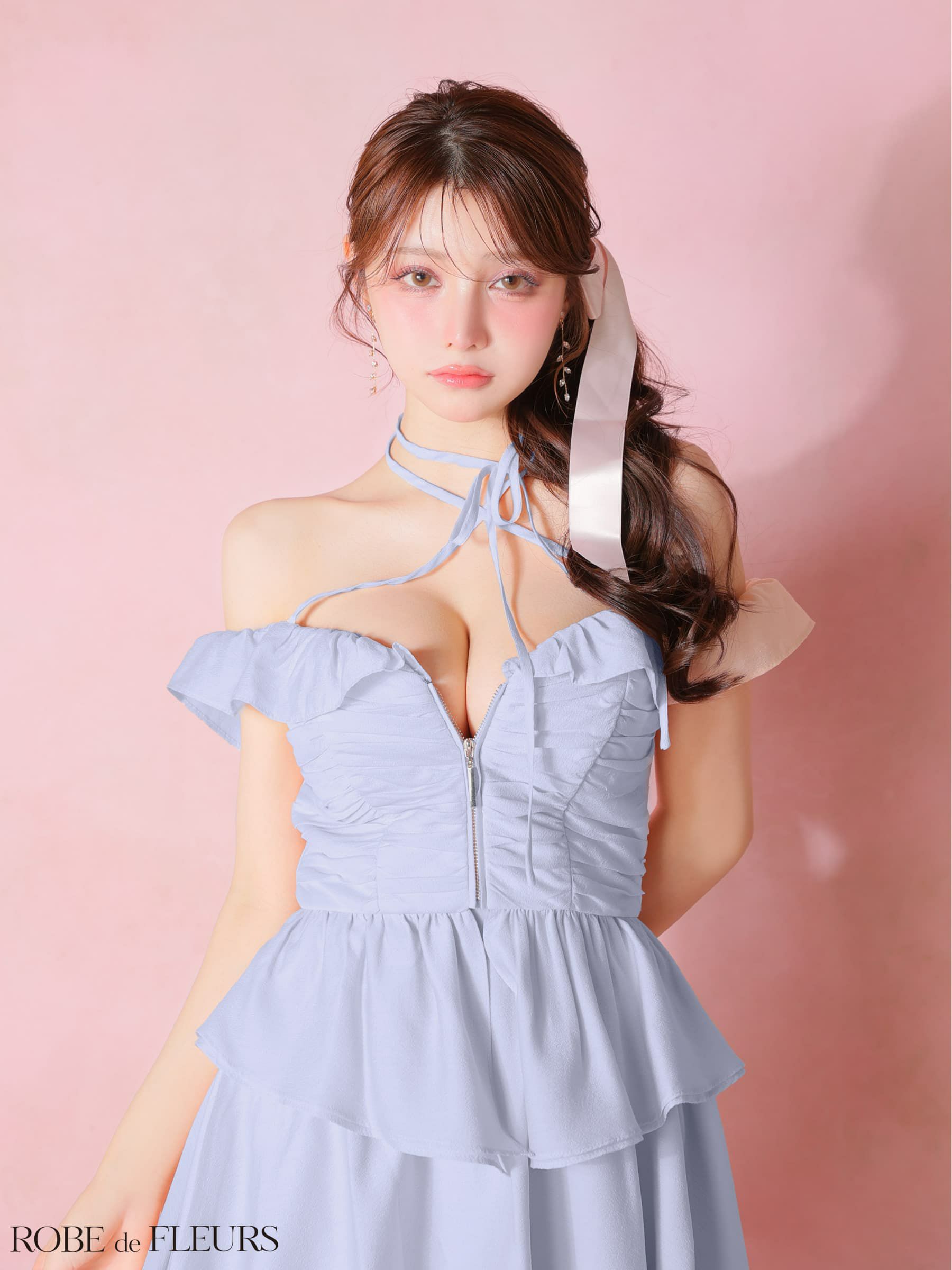 ROBE de FLEURS ローブドフルール 【XSサイズあり】フリルオフショルリボンミニセットアップキャバドレス fm3484-c