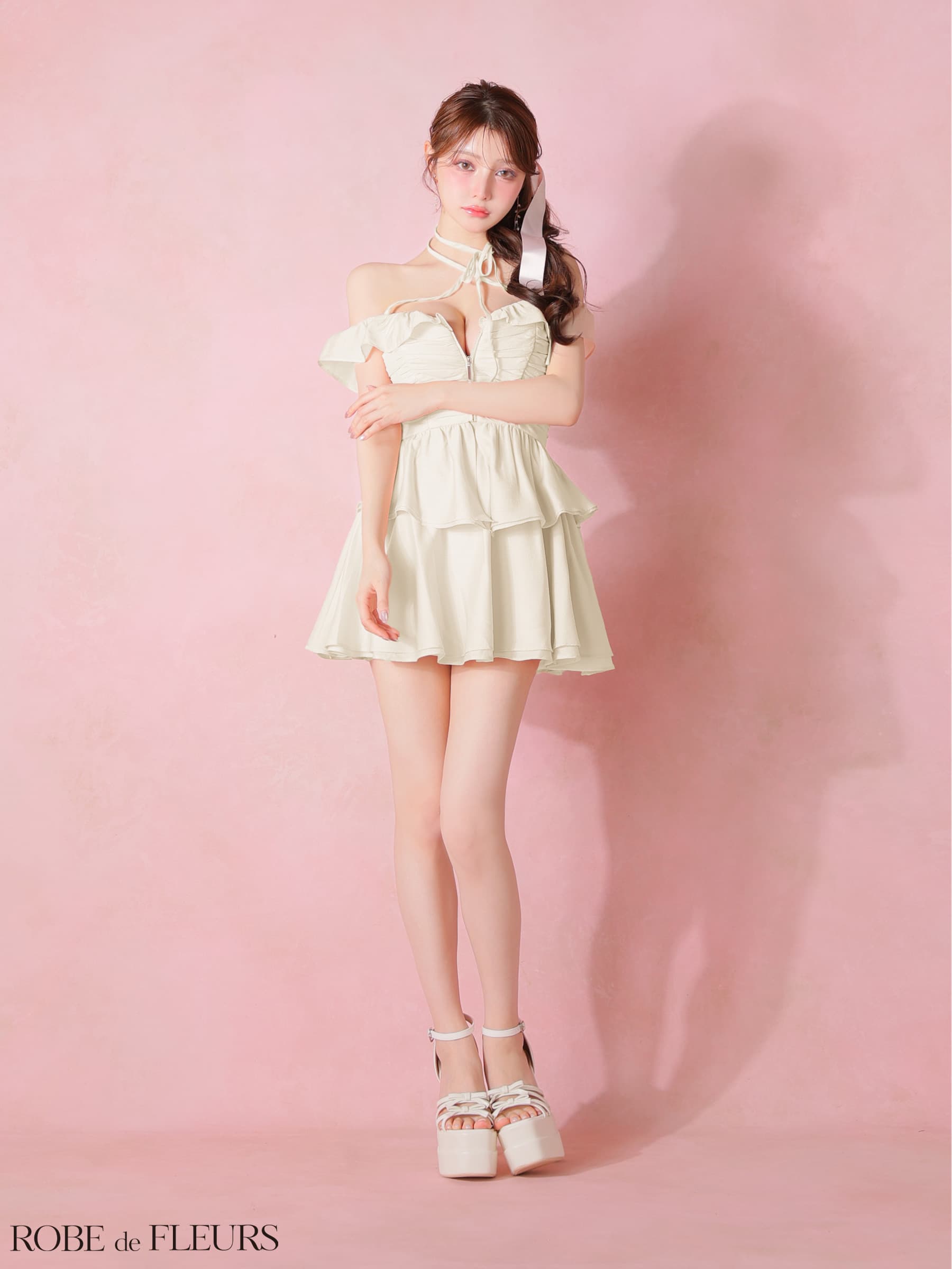 ROBE de FLEURS ローブドフルール 【XSサイズあり】フリルオフショルリボンミニセットアップキャバドレス fm3484-c