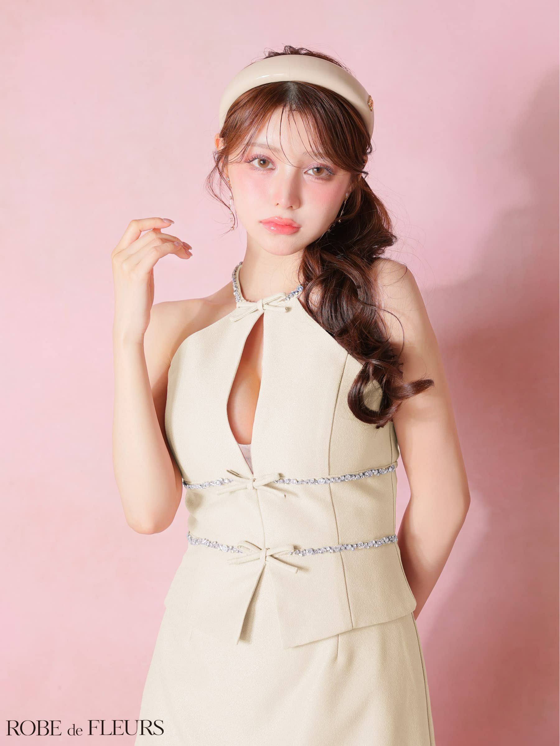 ROBE de FLEURS ローブドフルール 【XSサイズあり】ラメツイルビジューリボンホルターネックセットアップミニキャバドレス fm4343-c