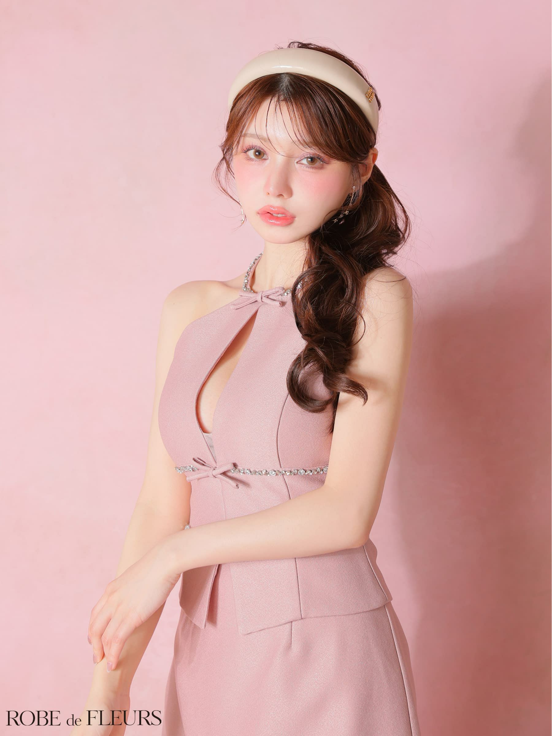 ROBE de FLEURS ローブドフルール 【XSサイズあり】ラメツイルビジューリボンホルターネックセットアップミニキャバドレス fm4343-c