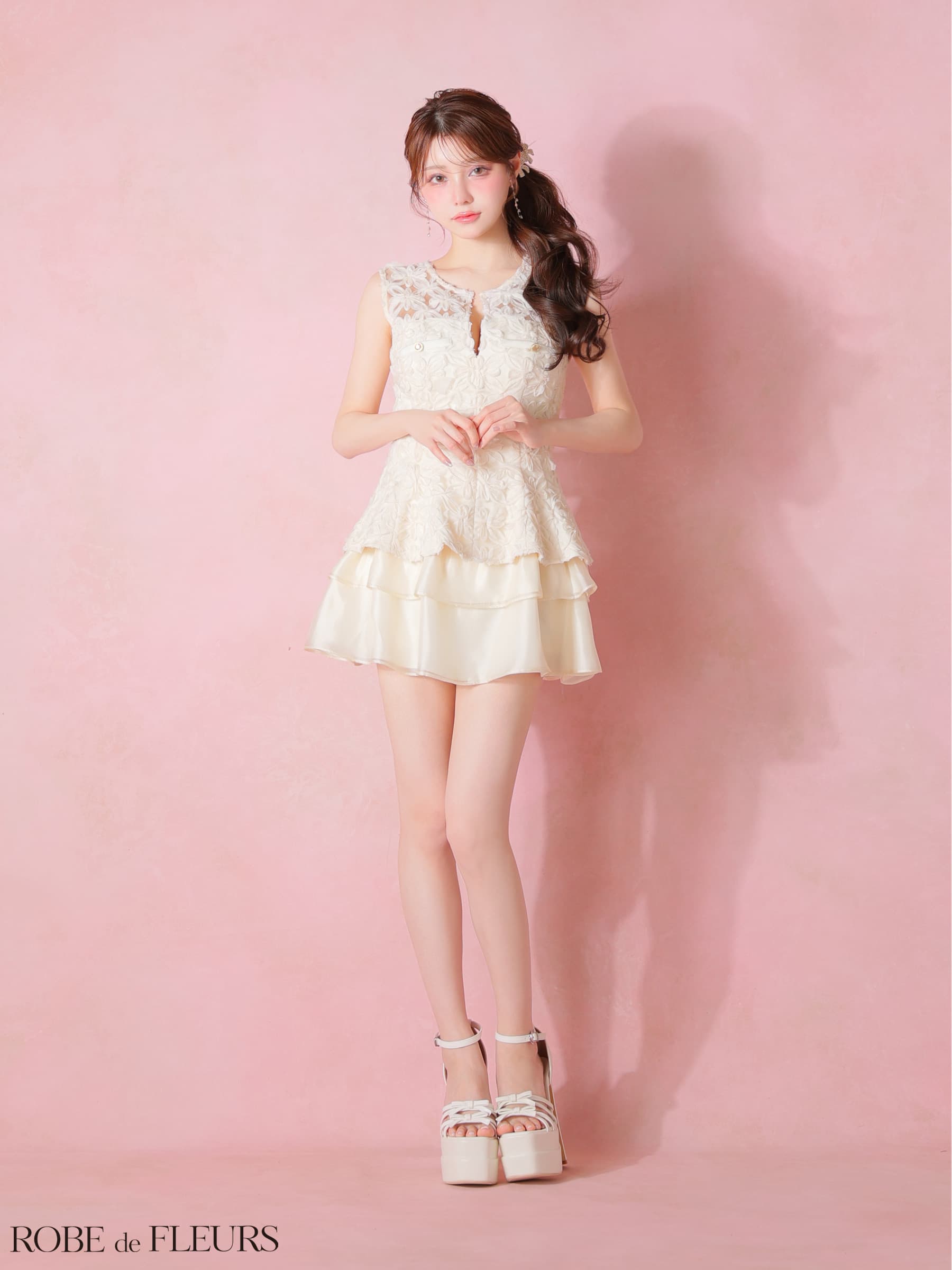 ROBE de FLEURS ローブドフルール 【XSサイズあり】フラワーレースティアードペプラムセットアップミニキャバドレス fm4327-c